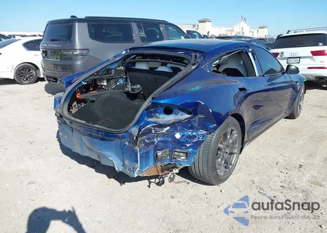 2022 Tesla Model S Dual Motor All-Wheel Drive z USA, uszkodzony, nr VIN 5YJSA1E57NF467067